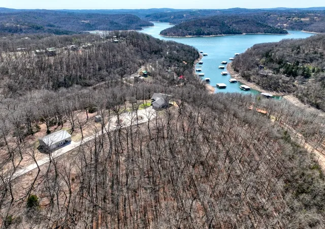 Photo 3 of Single family home for sale at 378 Lake Forest Dr, Eureka Springs, AR 72631 | MLS# 1339486 | Listing updated on 2026-03-16