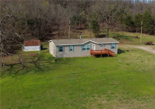 3rd image of 2102 Lakeshore Ln, Mansfield, AR 72944 | MLS# 1339544