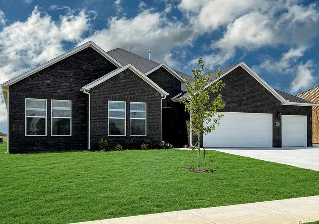 1st image of 515 Renley St, Tontitown, AR 72762 | MLS# 1339568
