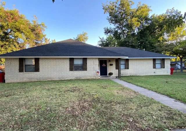 Homes for sale in Dardanelle, AR | 307-309 Market St, Dardanelle, AR 72834 | MLS# 1339571