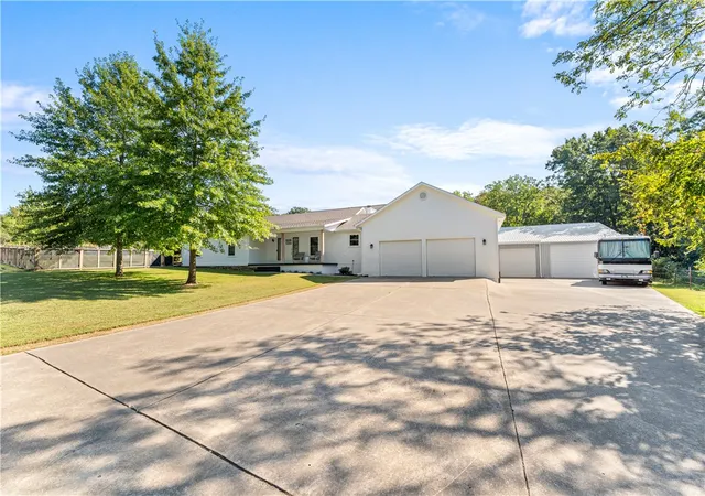 5th image of 678 N Cato Springs Rd, Fayetteville, AR 72701 | MLS# 1339470