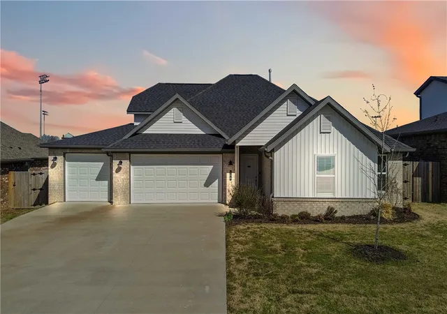 2nd image of 108 Phyllis Farm Rd, Prairie Grove, AR 72753 | MLS# 1339755