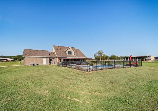 4th image of 670 Habberton Rd, Fayetteville, AR 72703 | MLS# 1337264