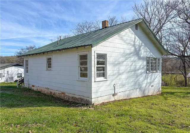 3rd image of 408 N Estes Ave, Yellville, AR 72687 | MLS# 1339812