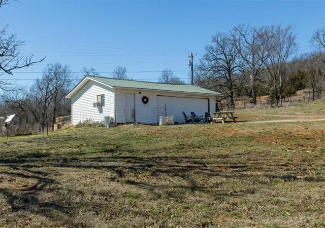 Photo 3 of House for sale at 3641 Kessler Mountain Rd, Fayetteville, AR 72701 | MLS# 1339862 | Listing updated on 2026-09-29