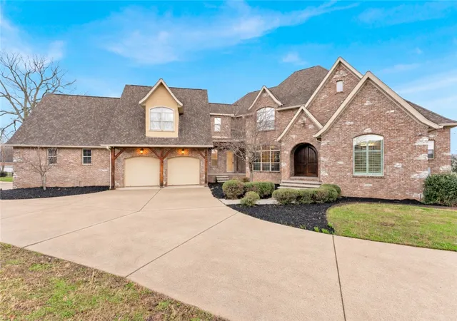 Photo 1 of Mansion for sale at 10333 Falcon Crst Dr, Lowell, AR 72745 | MLS# 1338963 | Listing updated on 2026-09-22