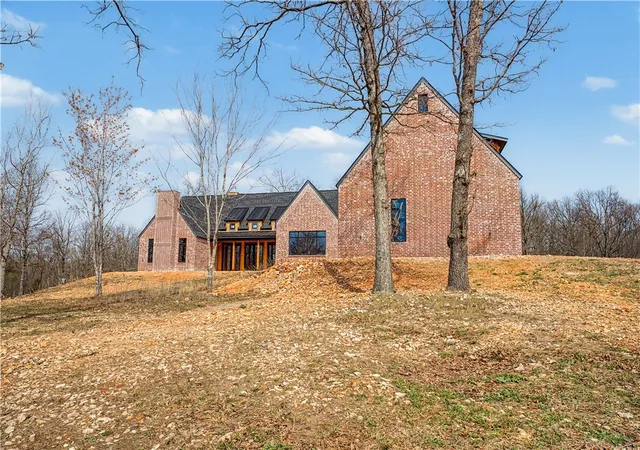 Homes for sale in Siloam Springs, AR | 18318 Pepper Hills Dr, Siloam Springs, AR 72761 | MLS# 1339778