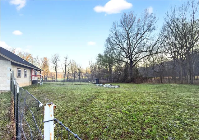 Photo 3 of Single family home for sale at 19724 Fisher Frd Rd, Siloam Springs, AR 72761 | MLS# 1339793 | Listing updated on 2026-03-31