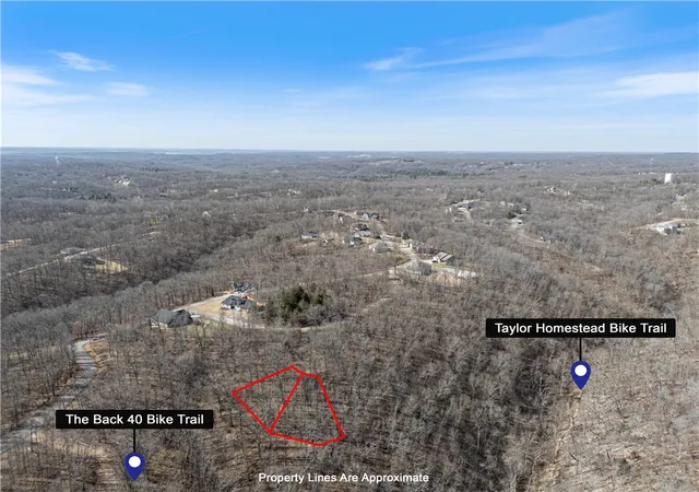 Photo 1 of Sale Pending at 5 Grimsby Ln, Bella Vista, AR 72714 | MLS# 1340021 | Listing updated on 2026-07-13