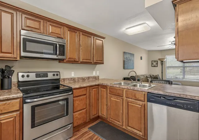 Homes for sale in Holiday Island, AR | 45 Blue Water Dr #1, Holiday Island, AR 72631 | MLS# 1339849