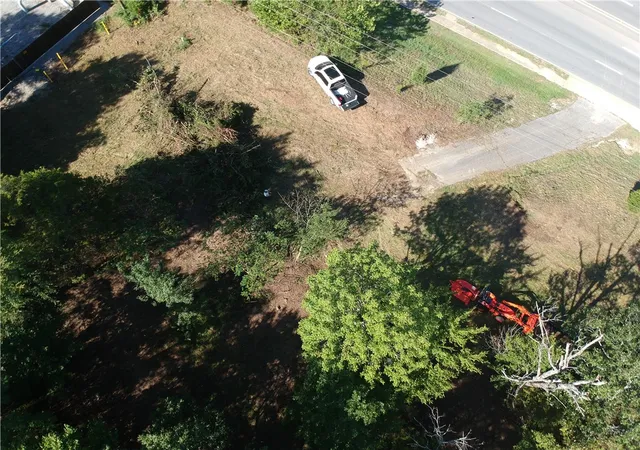 4th image of 236 N Crossover Rd, Fayetteville, AR 72701 | MLS# 1340117
