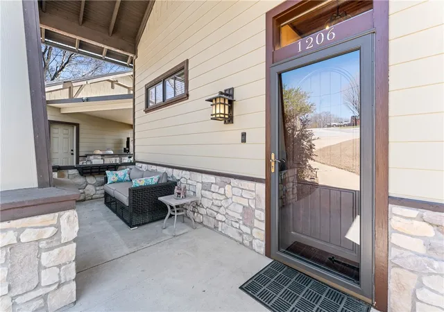 3rd image of 1206 E Timber Top Dr, Rogers, AR 72756 | MLS# 1340062