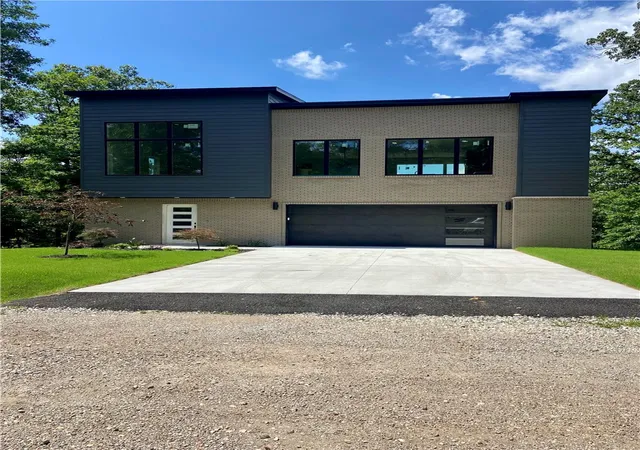 1st image of 39 Northfleet Dr, Bella Vista, AR 72714 | MLS# 1340082