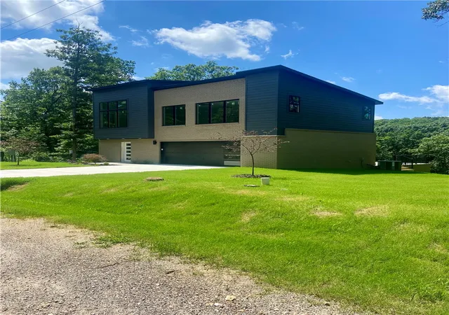 2nd image of 39 Northfleet Dr, Bella Vista, AR 72714 | MLS# 1340082