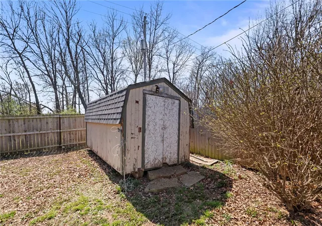 Homes for sale in Siloam Springs, AR | 2212 N Tulsa St, Siloam Springs, AR 72761 | MLS# 1340108