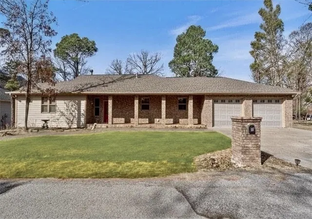 2nd image of 11 Hillcrest Dr, Holiday Island, AR 72631 | MLS# 1340104