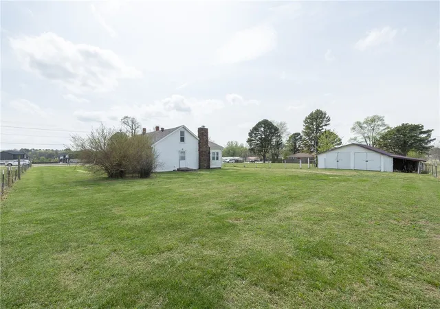 5th image of 5236 W Wedington Dr, Fayetteville, AR 72704 | MLS# 1339872