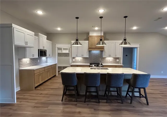 3rd image of 662 Baggett St, Prairie Grove, AR 72753 | MLS# 1340136