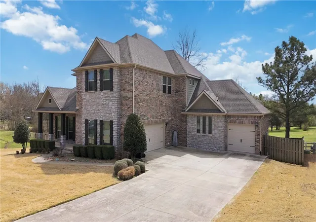 Homes for sale in Fayetteville, AR | 5125 Sagely Ln, Fayetteville, AR 72703 | MLS# 1339684