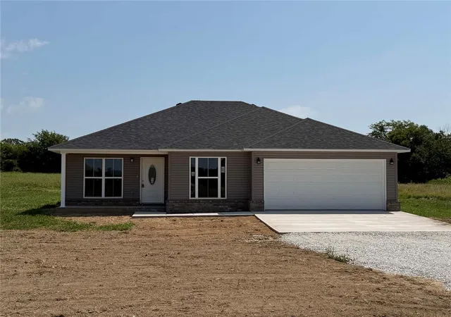 3rd image of 186 Stella Ct, Harrison, AR 72601 | MLS# 1340326