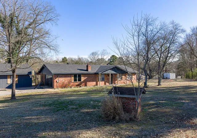 Homes for sale in Ozark, AR | 5831 Ozark Estates, Ozark, AR 72949 | MLS# 1340342