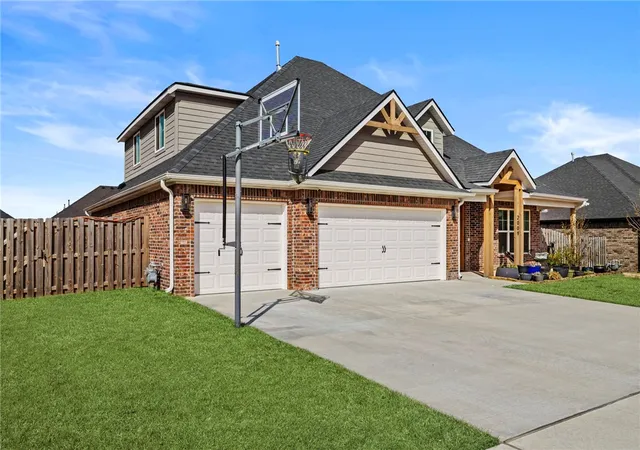 image of 2009 Bergman Rd, Pea Ridge, AR 72751 | MLS# 1340321