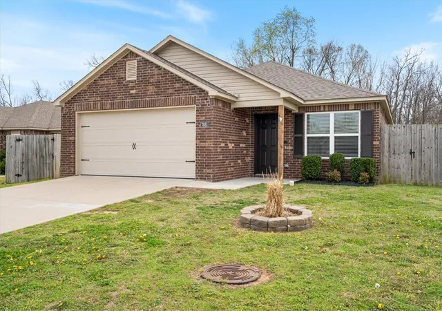 Homes for sale in Springdale, AR | 7851 Bridgegate Ave, Springdale, AR 72762 | MLS# 1340478