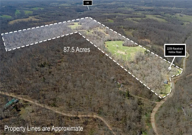 Homes for sale in Anderson, MO | 2259 Racetrack Hollow Rd, Anderson, MO 64831 | MLS# 1340379