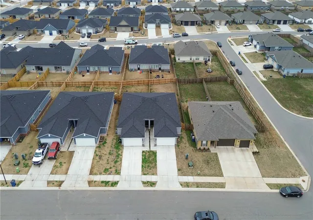 29th image of 6504 6506 Nw Vandergriff St, Bentonville, AR 72713 | MLS# 1340511