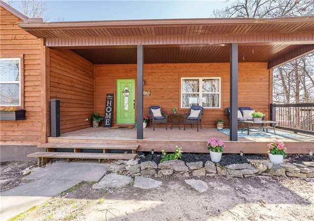 Homes for sale in Eureka Springs, AR | 187 Lakeview Dr, Eureka Springs, AR 72631 | MLS# 1340420