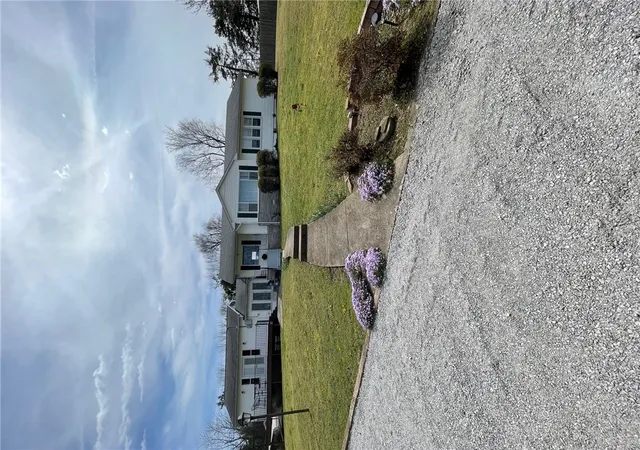 2nd image of 714 Circle Dr, Berryville, AR 72616 | MLS# 1340613