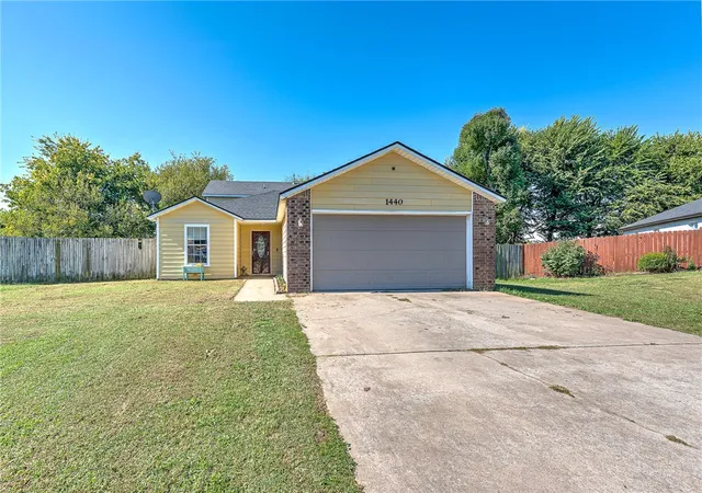 5th image of 1440 Tumbleweed Dr, Springdale, AR 72764 | MLS# 1340343