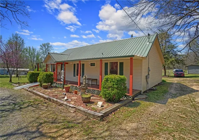 Homes for sale in Dardanelle, AR | 10372 Gum Springs, Dardanelle, AR 72834 | MLS# 1340760