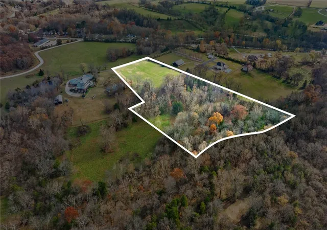 2nd image of 704 E Bowen Blvd, Fayetteville, AR 72703 | MLS# 1339215