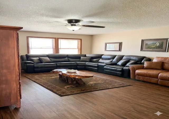 2nd image of 14 Oxford Ln, Bella Vista, AR 72714 | MLS# 1340815