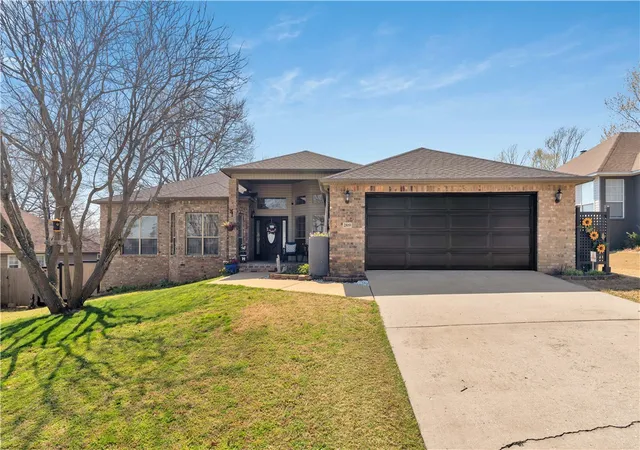 1st image of 2819 N Raintree Dr, Fayetteville, AR 72703 | MLS# 1340565