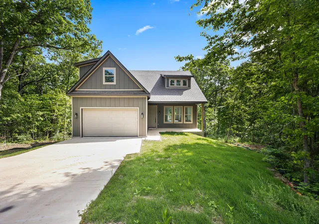 1st image of 6 Moffat Ln, Bella Vista, AR 72715 | MLS# 1340788