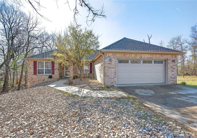 1st image of 3 Eyemouth Dr, Bella Vista, AR 72715 | MLS# 1340644