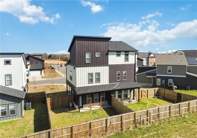 25th image of 1303 Sw Poigai #1 & 2, Bentonville, AR 72713 | MLS# 1340865