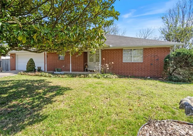 Photo 2 of Single family home for sale at 1813 K St, Rogers, AR 72756 | MLS# 1340852 | Listing updated on 2026-07-29