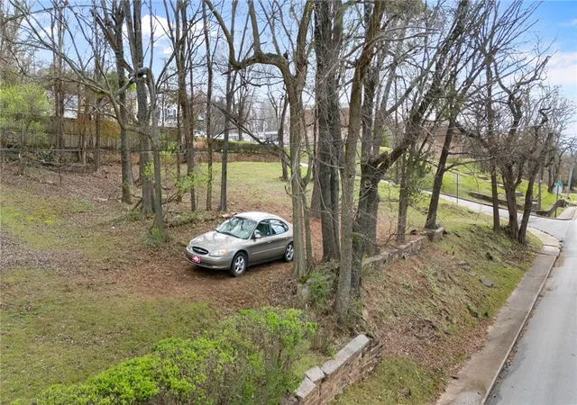 Photo 4 of Land for sale at 2 N Willow Ave, Fayetteville, AR 72701 | MLS# 1340750 | Listing updated on 2026-03-30