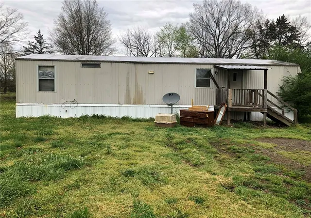 Homes for sale in Russellville, AR | 150 E Gum Log Rd, Russellville, AR 72802 | MLS# 1341179