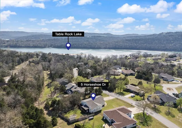 1st image of 5 Horseshoe Dr, Holiday Island, AR 72631 | MLS# 1340810