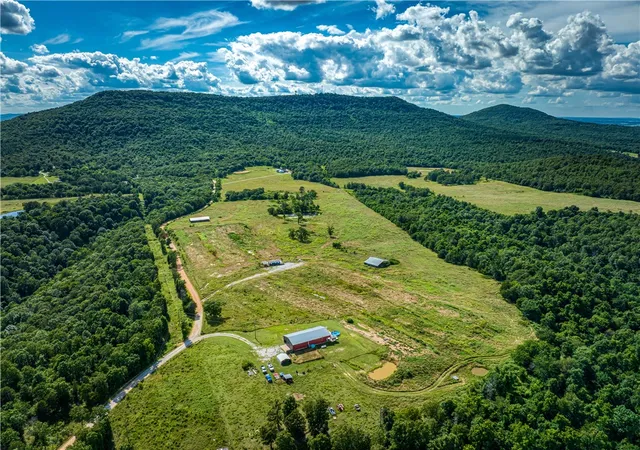 4th image of 2786 Nc 3510, Western Grove, AR 72685 | MLS# 1341256