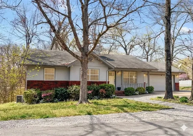 1st image of 2 Ryde Ln, Bella Vista, AR 72715 | MLS# 1341261
