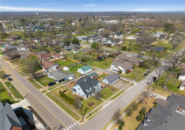 Photo 4 of Single family home for sale at 501 NW C St, Bentonville, AR 72712 | MLS# 1341266 | Listing updated on 2026-04-01