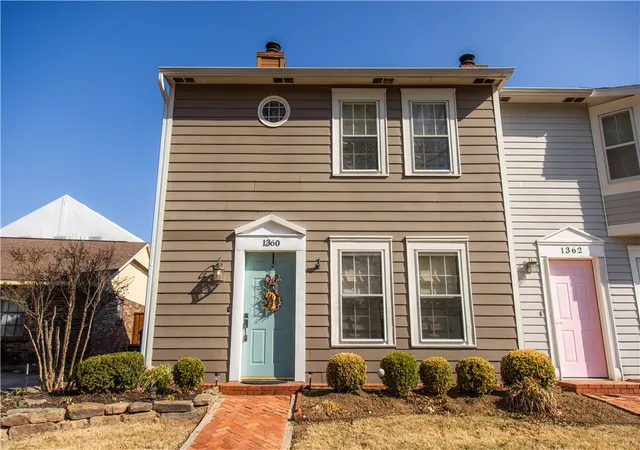 1st image of 1360 E Masonic Dr, Fayetteville, AR 72703 | MLS# 1340979