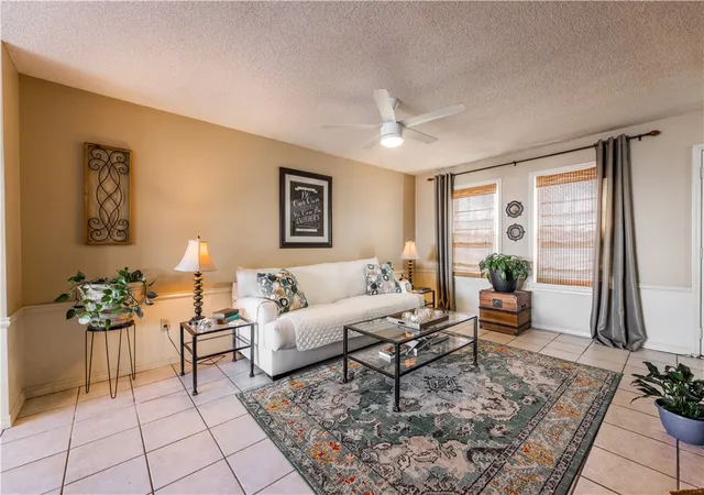 5th image of 1360 E Masonic Dr, Fayetteville, AR 72703 | MLS# 1340979