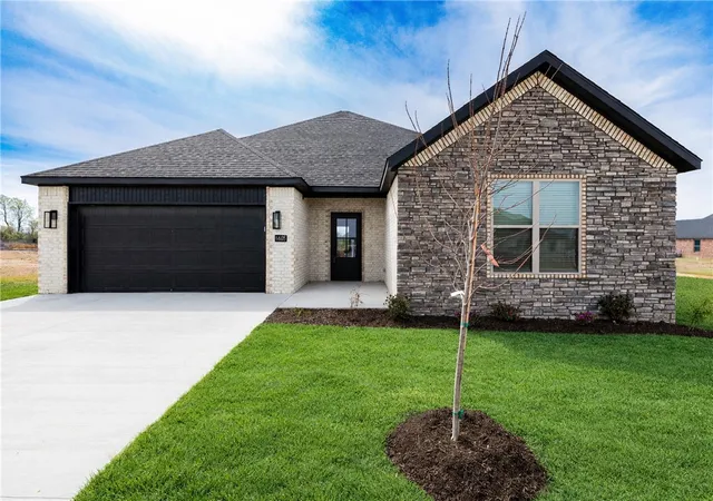 Homes for sale in Bentonville, AR | 6605 Sw High Meadow Blvd, Bentonville, AR 72713 | MLS# 1341265
