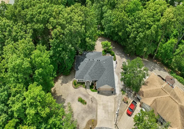 3rd image of 9 Barrhead Ln, Bella Vista, AR 72715 | MLS# 1341158